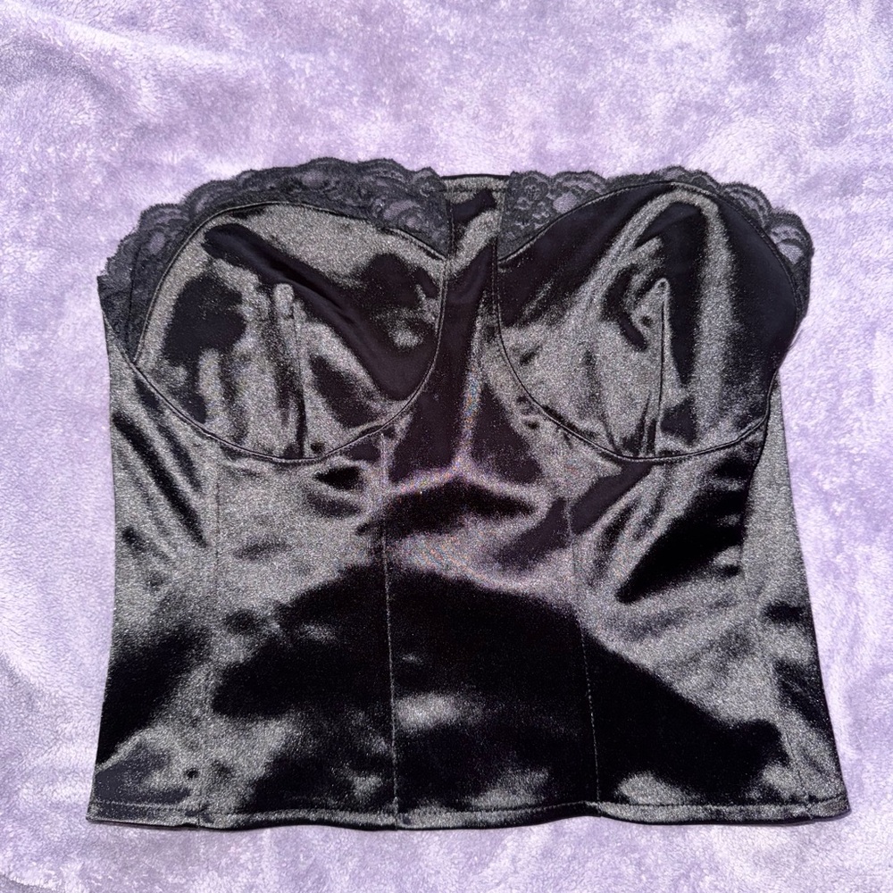 Black zip up strapless top